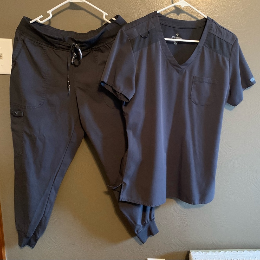 Med Couture Touch Scrubs